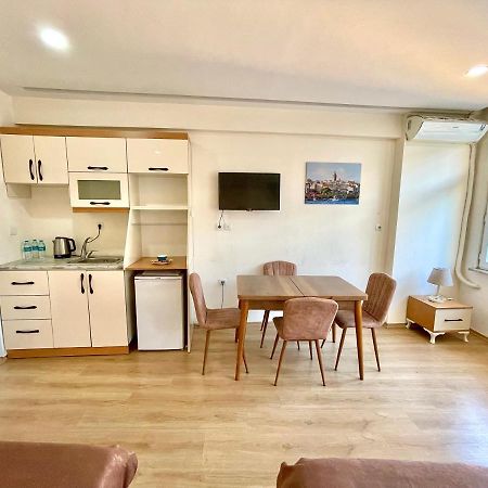 Taksim Newaz Hotel Istanbul Bagian luar foto