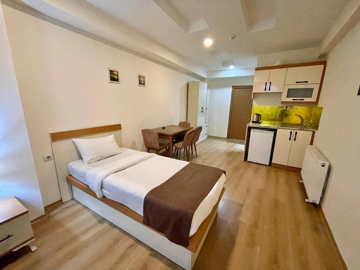 Taksim Newaz Hotel Istanbul Bagian luar foto